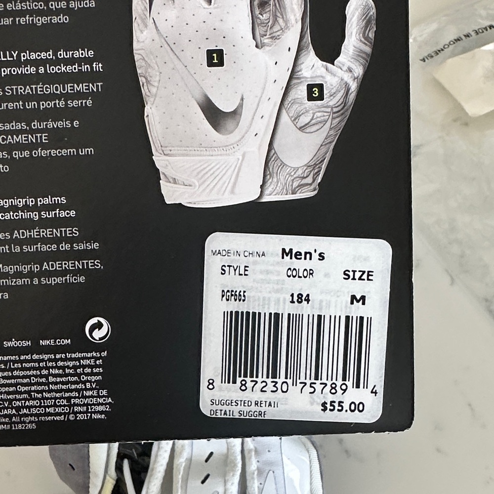 Nike Men's White/grey wolf leather football Gloves size Medium